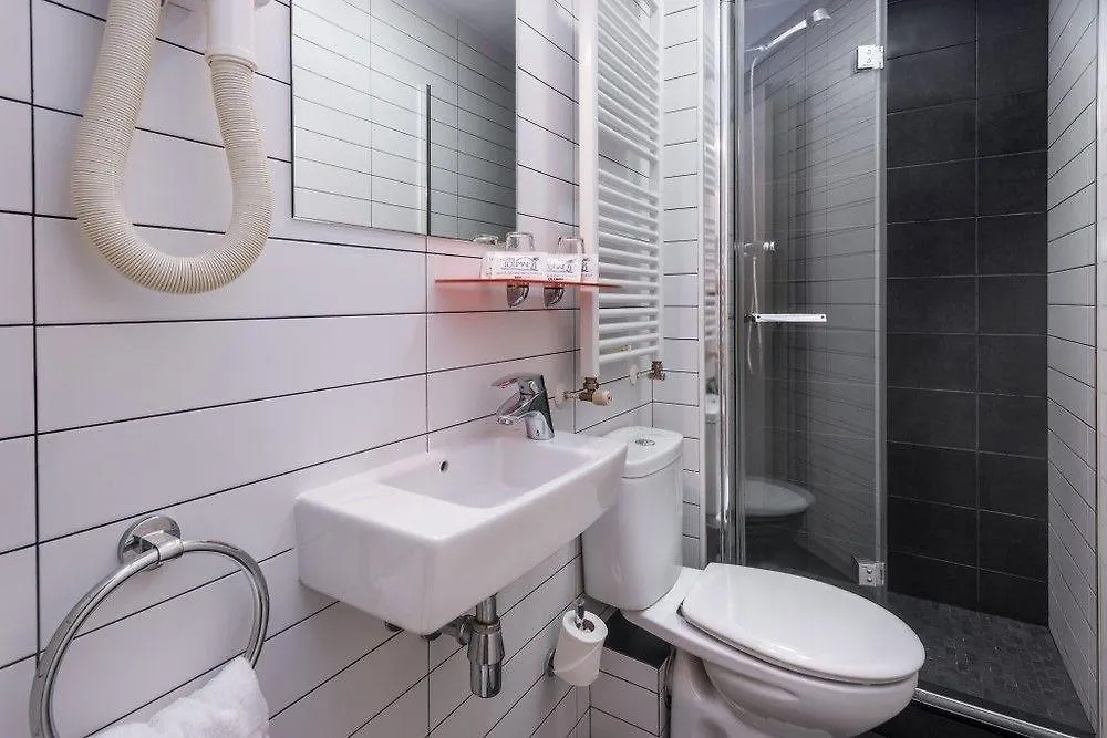 Casa de hóspedes Hostal Solimar Badalona